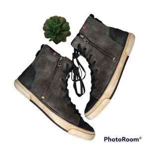 UGG I Heart Geometric Hi-top Sneakers